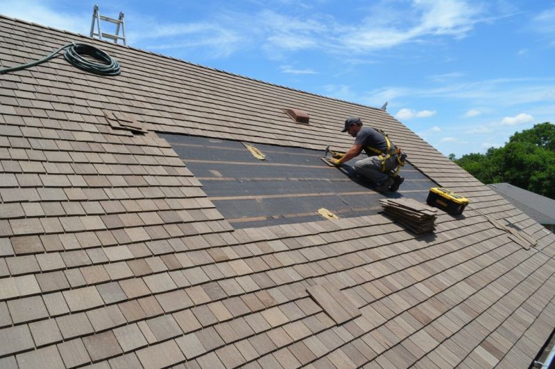 Wood Shake Roof Repair in Milton, DE